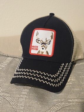 Buck Fever Deer Patch Black Tan Mesh Trucker Hat Western Hunting Snapback